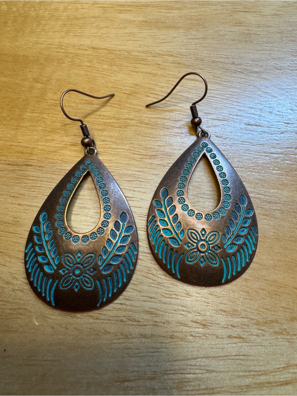 NWT Copper Teardrop Filigree Earrings with Turquoise Patina